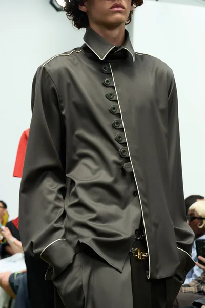 Look 54